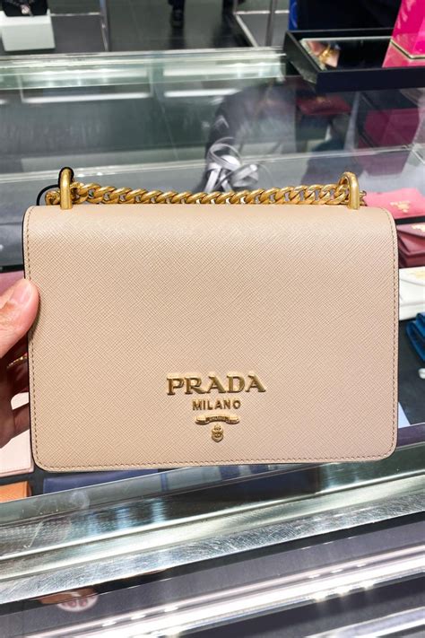 sciarpa prada outlet|prada outlet 2021.